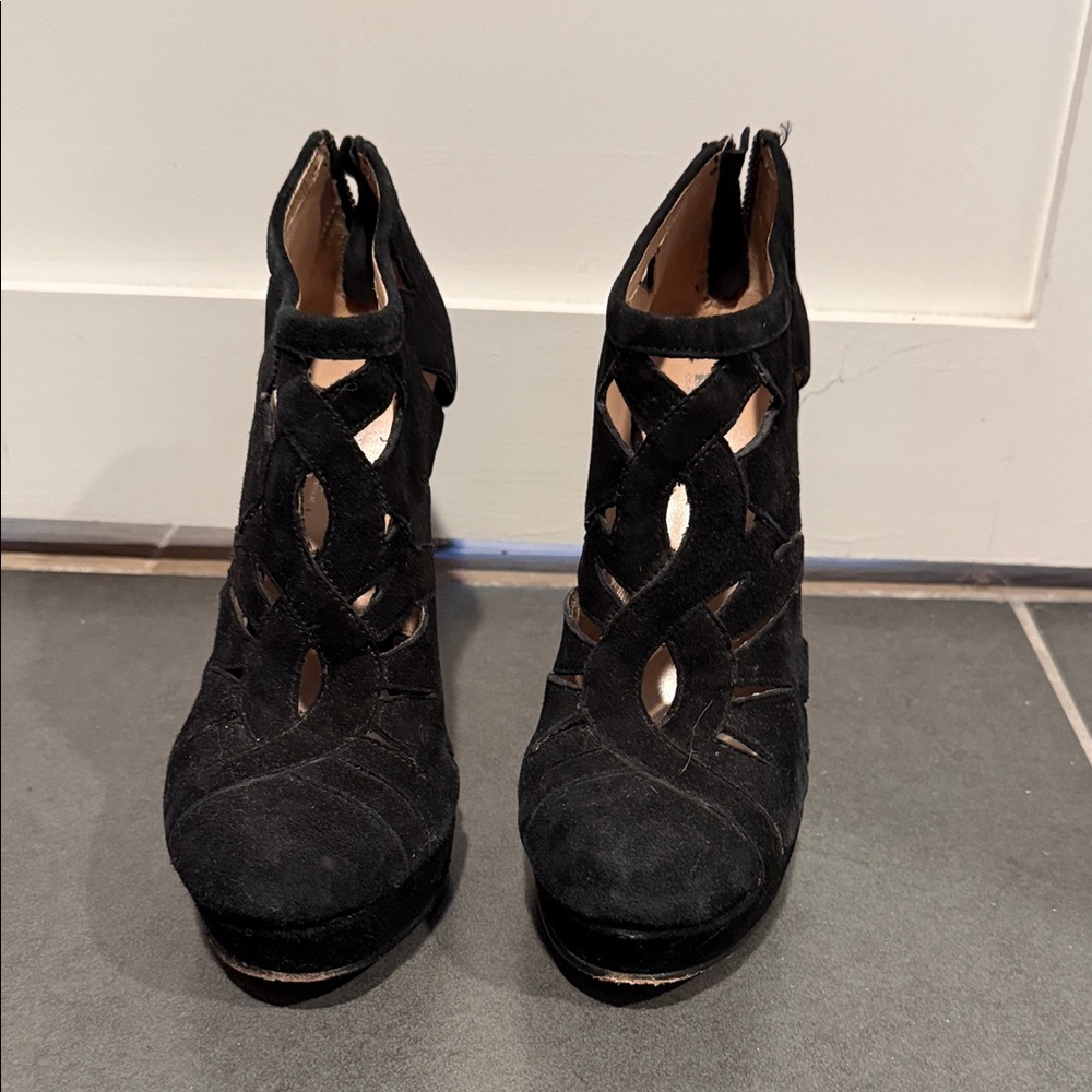 DKNY SUEDE Elegant Black Women's Shoes